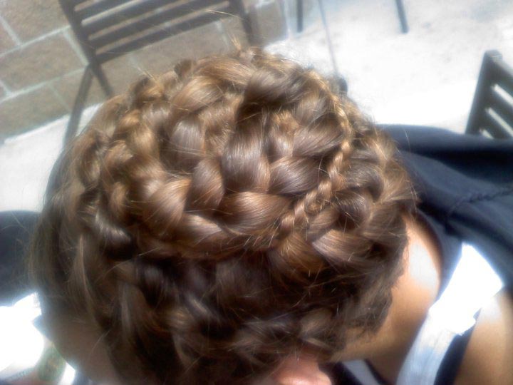 holly braids top of head